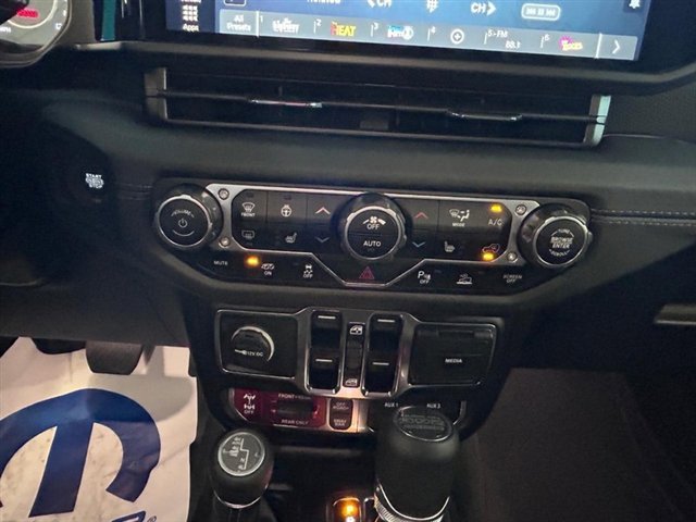 New 2024 Jeep Wrangler Unlimited Rubicon 392 AWD/4WD image 14