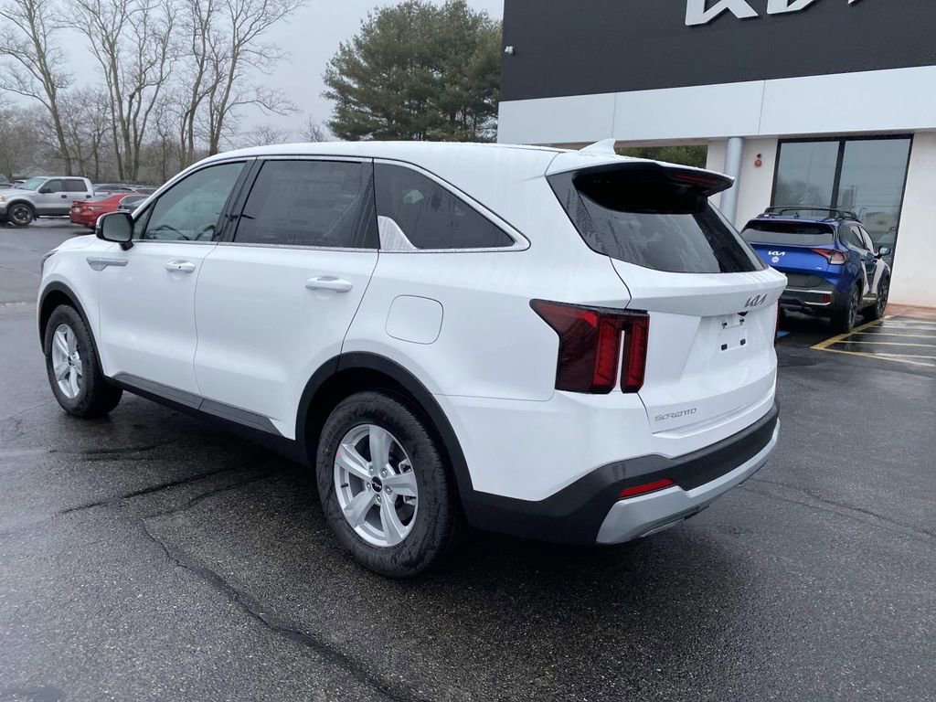 New 2026 Kia Sorento LX image 3