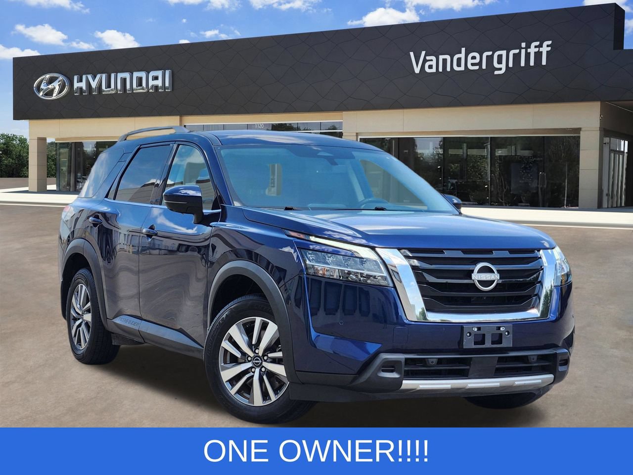 Used 2023 Nissan Pathfinder SL AWD/4WD image 1