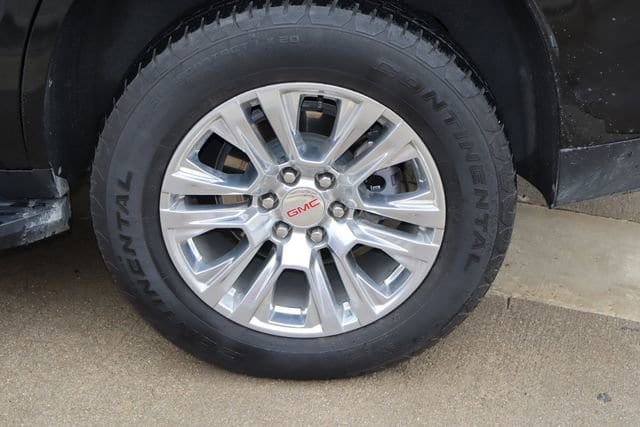 Certified 2025 GMC Yukon Denali AWD/4WD image 29