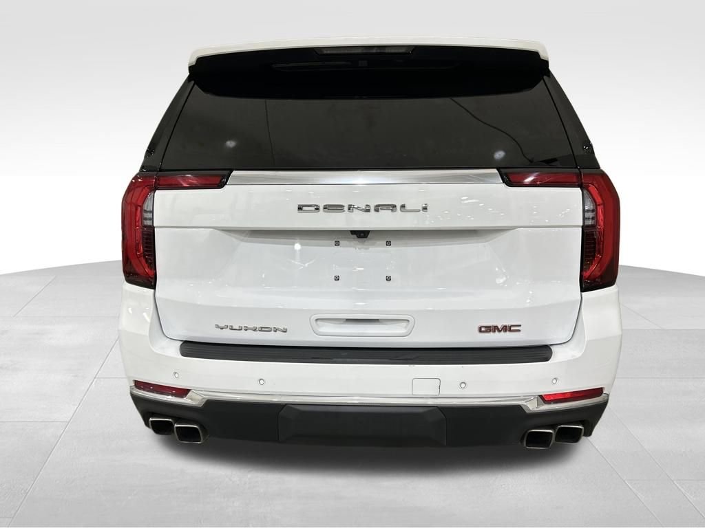 Used 2025 GMC Yukon Denali AWD/4WD image 4