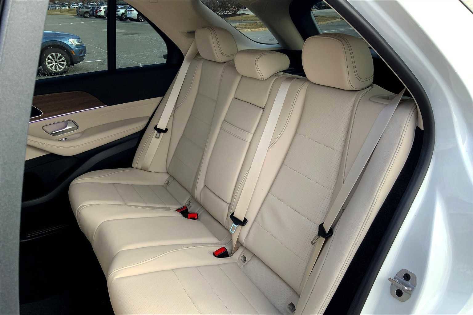 Certified 2025 Mercedes-Benz GLE 350 4MATIC image 13