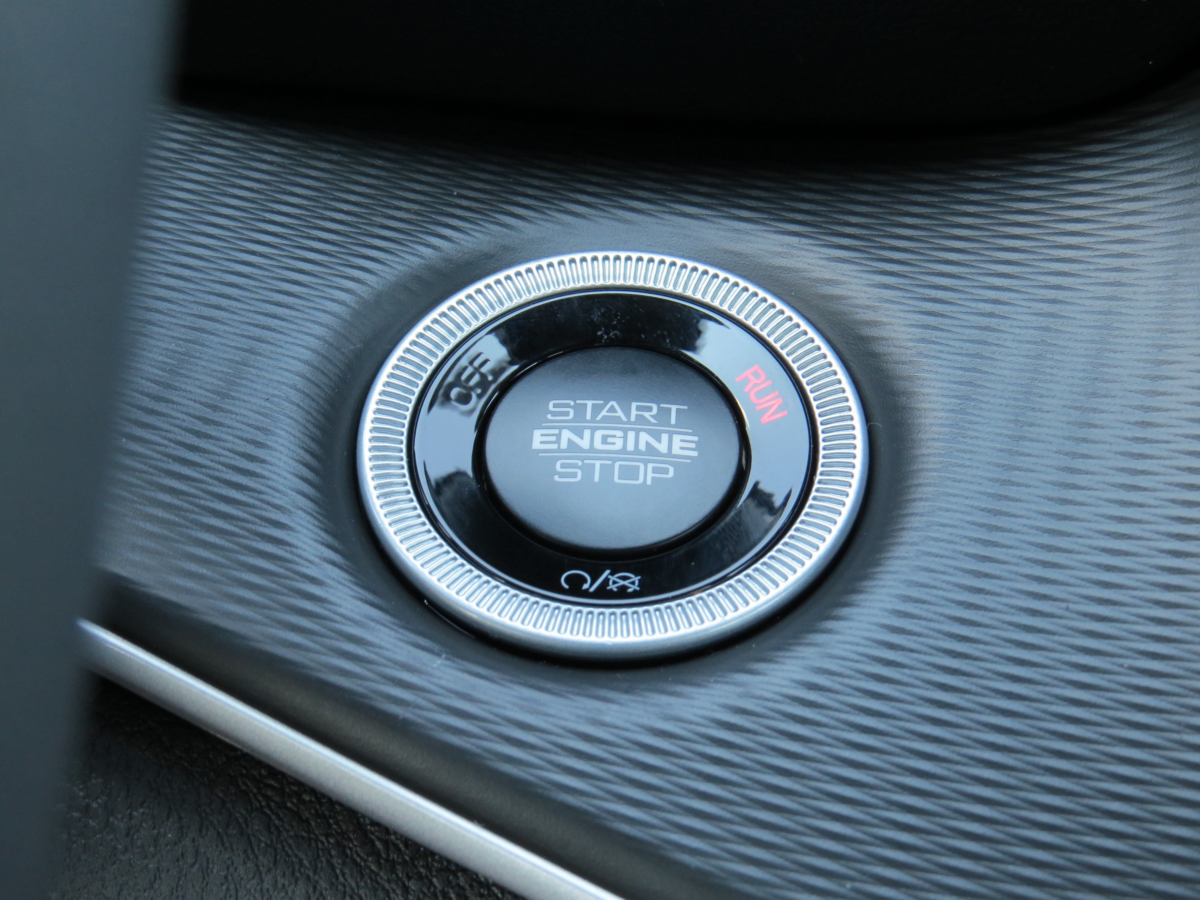 New 2026 Jeep Grand Cherokee Laredo RWD image 25