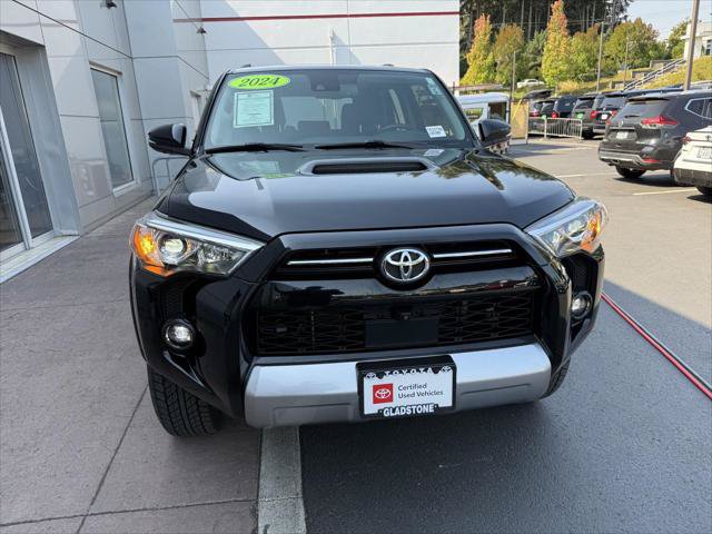 Certified 2024 Toyota 4Runner TRD Off-Road Premium w/ Off Road Premium Plus Package AWD/4WD image 10
