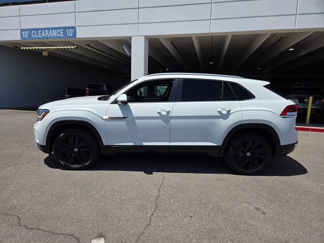 Used 2022 Volkswagen Atlas Cross Sport SE FWD image 3