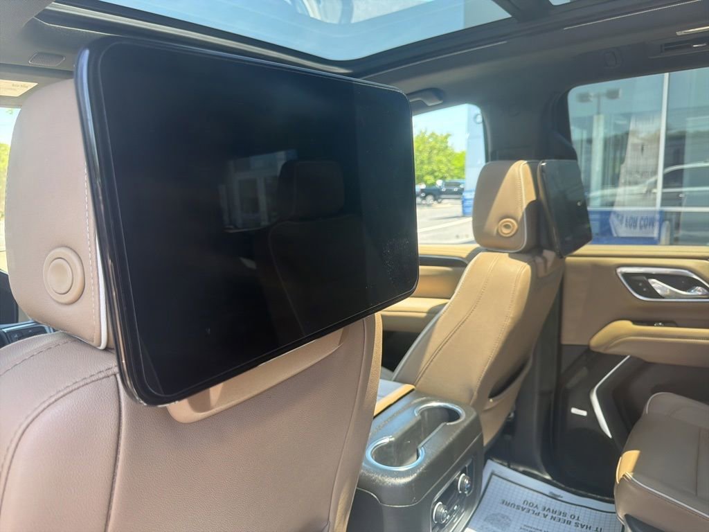 Used 2023 Chevrolet Tahoe Premier AWD/4WD image 20
