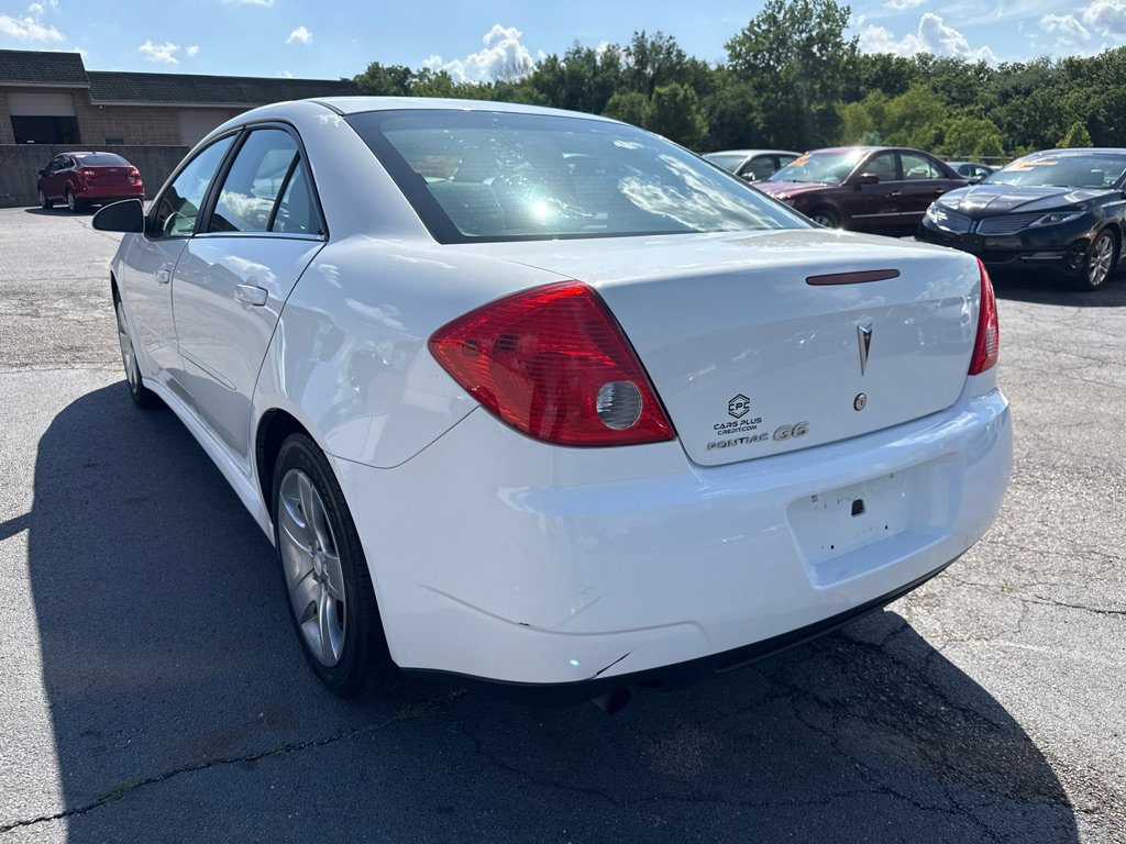 Used 2010 Pontiac G6 Sedan FWD image 8