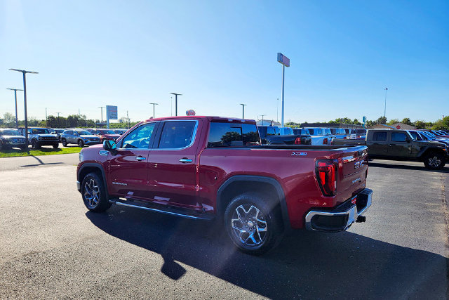 Used 2026 GMC Sierra 1500 SLT w/ SLT Premium Plus Package AWD/4WD image 5