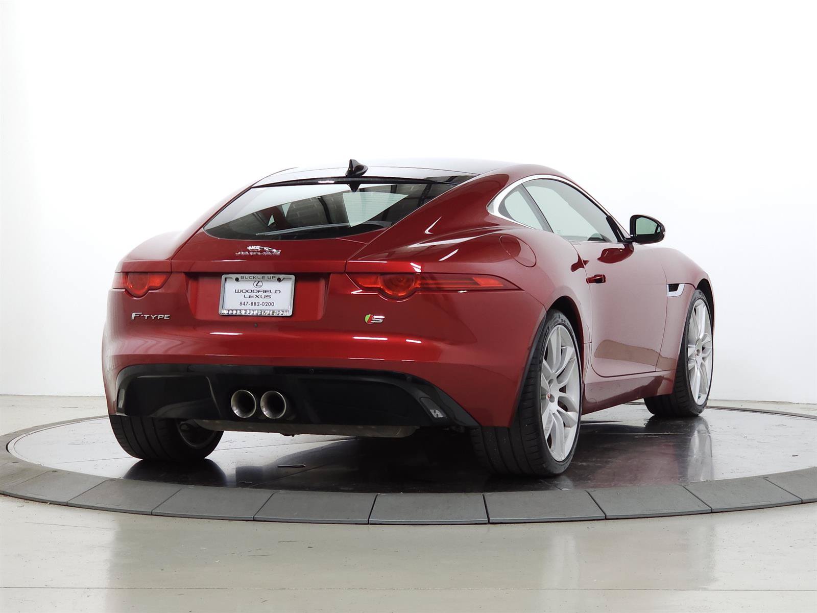 Used 2015 Jaguar F-TYPE S RWD image 9