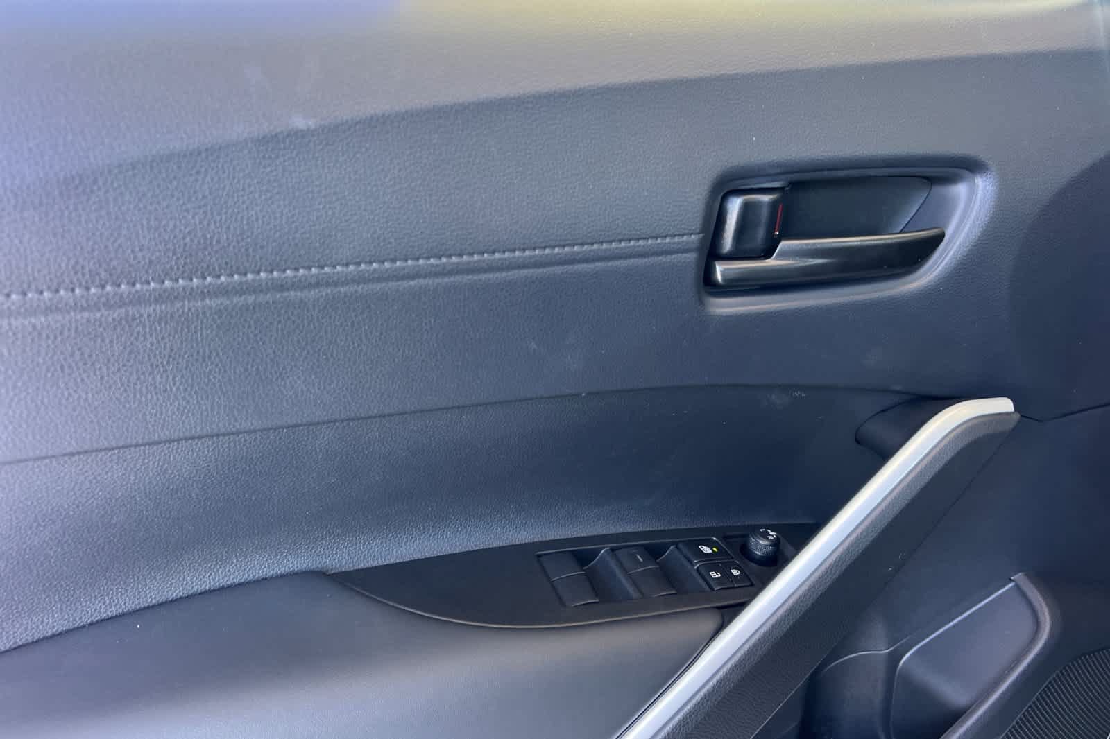 New 2026 Toyota Corolla Cross LE w/ Moonroof Package FWD image 11