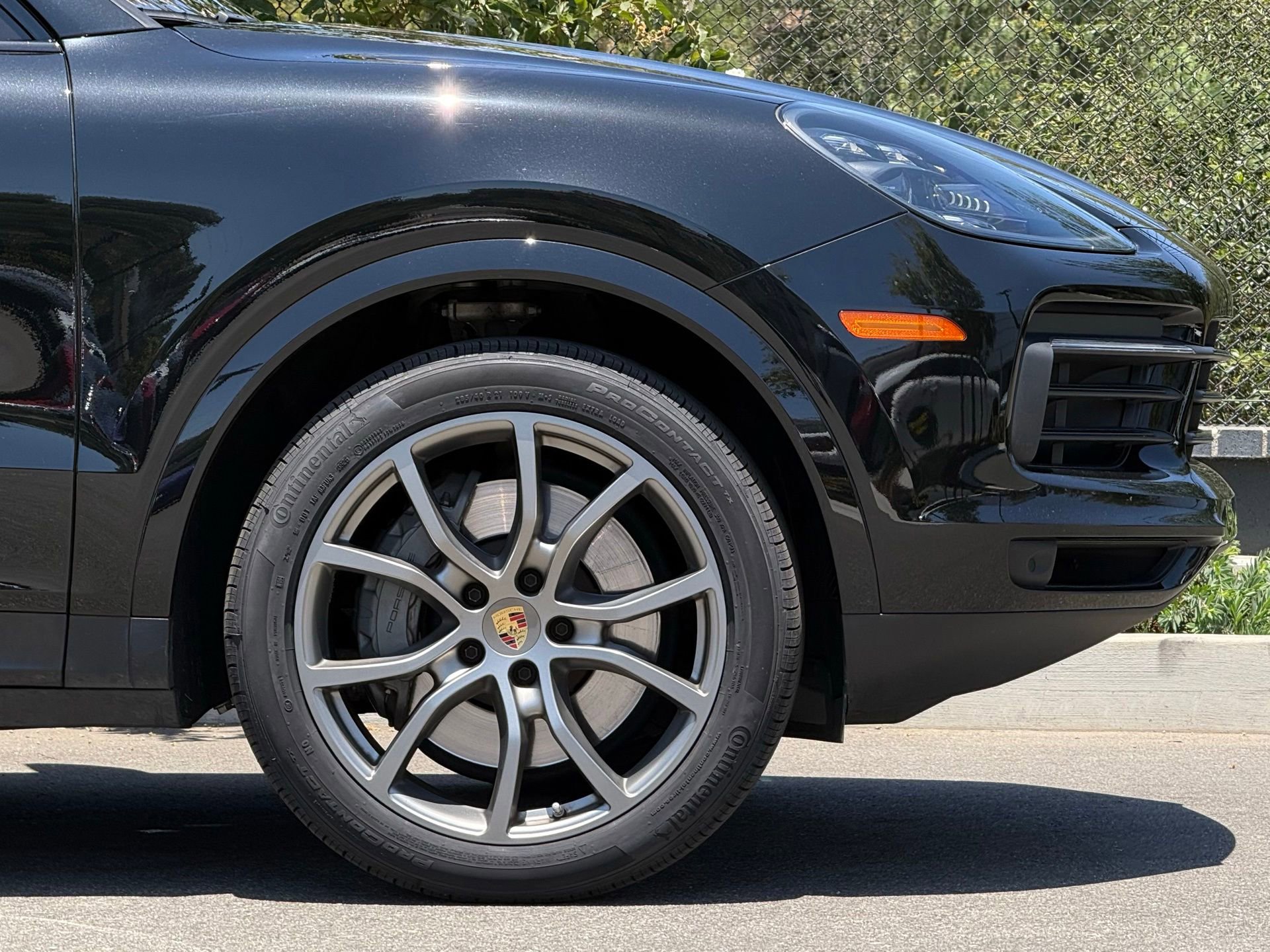 Certified 2023 Porsche Cayenne S AWD/4WD image 12