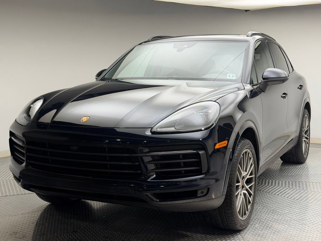 Used 2023 Porsche Cayenne Platinum Edition image 1