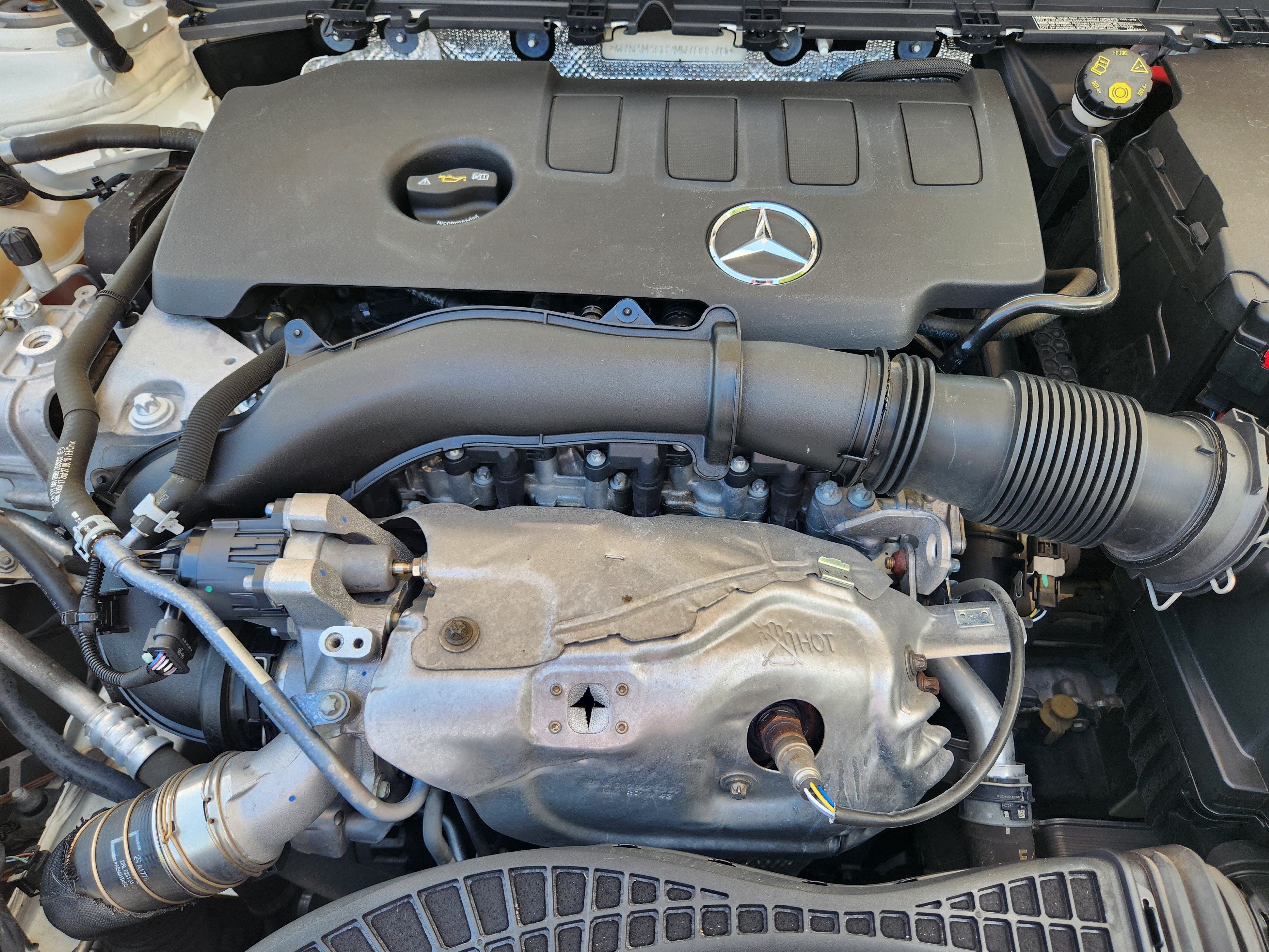 Used 2021 Mercedes-Benz GLB 250 image 30