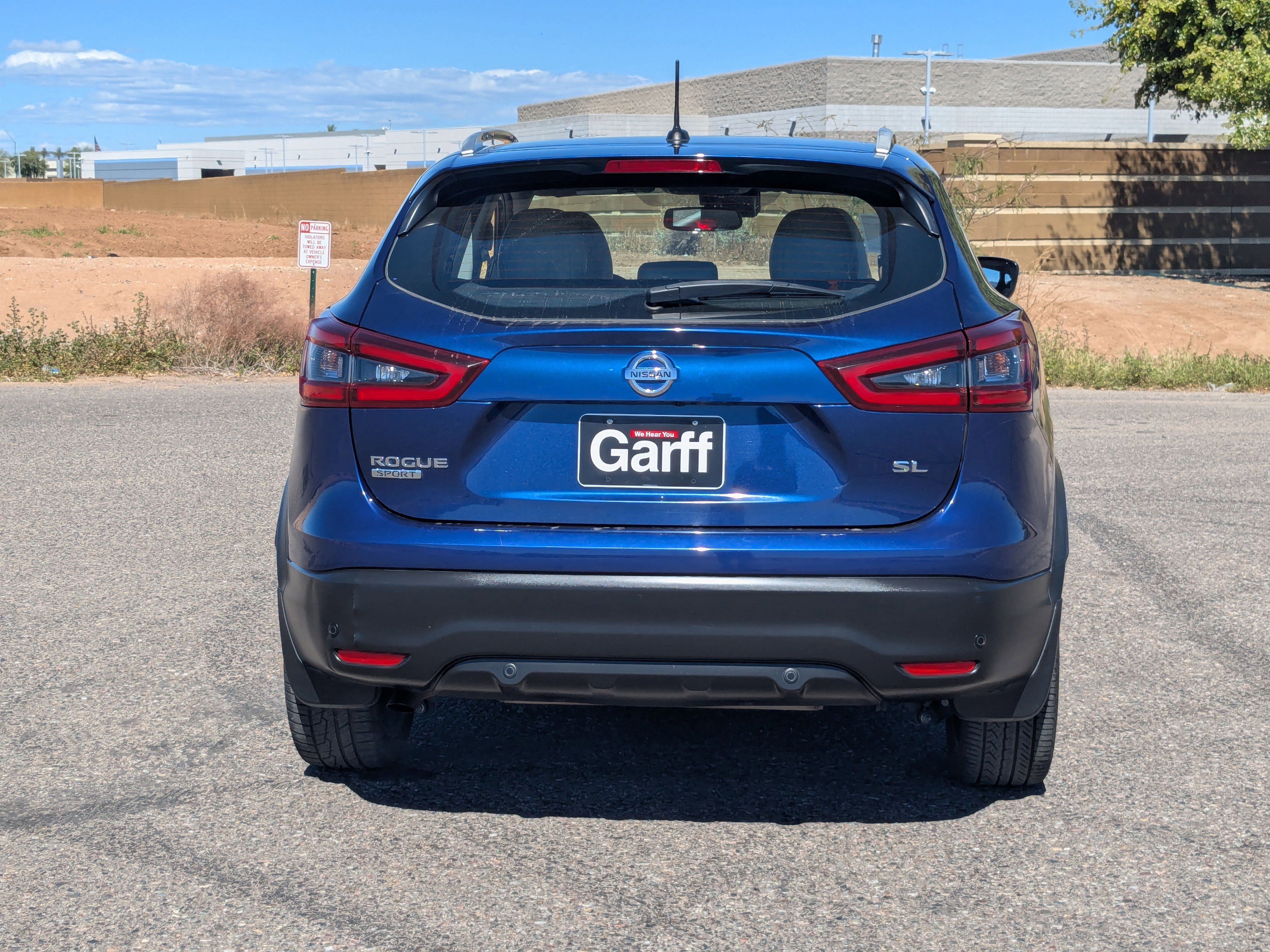 Used 2022 Nissan Rogue Sport SL w/ Premium Package image 4