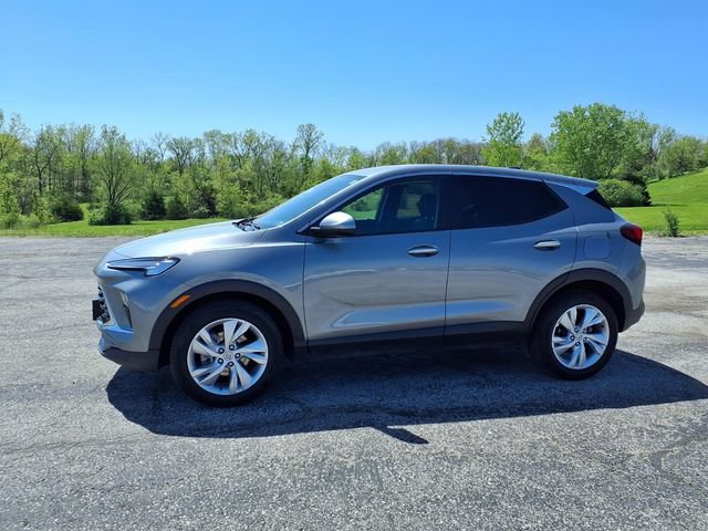 Used 2025 Buick Encore GX Preferred FWD image 38