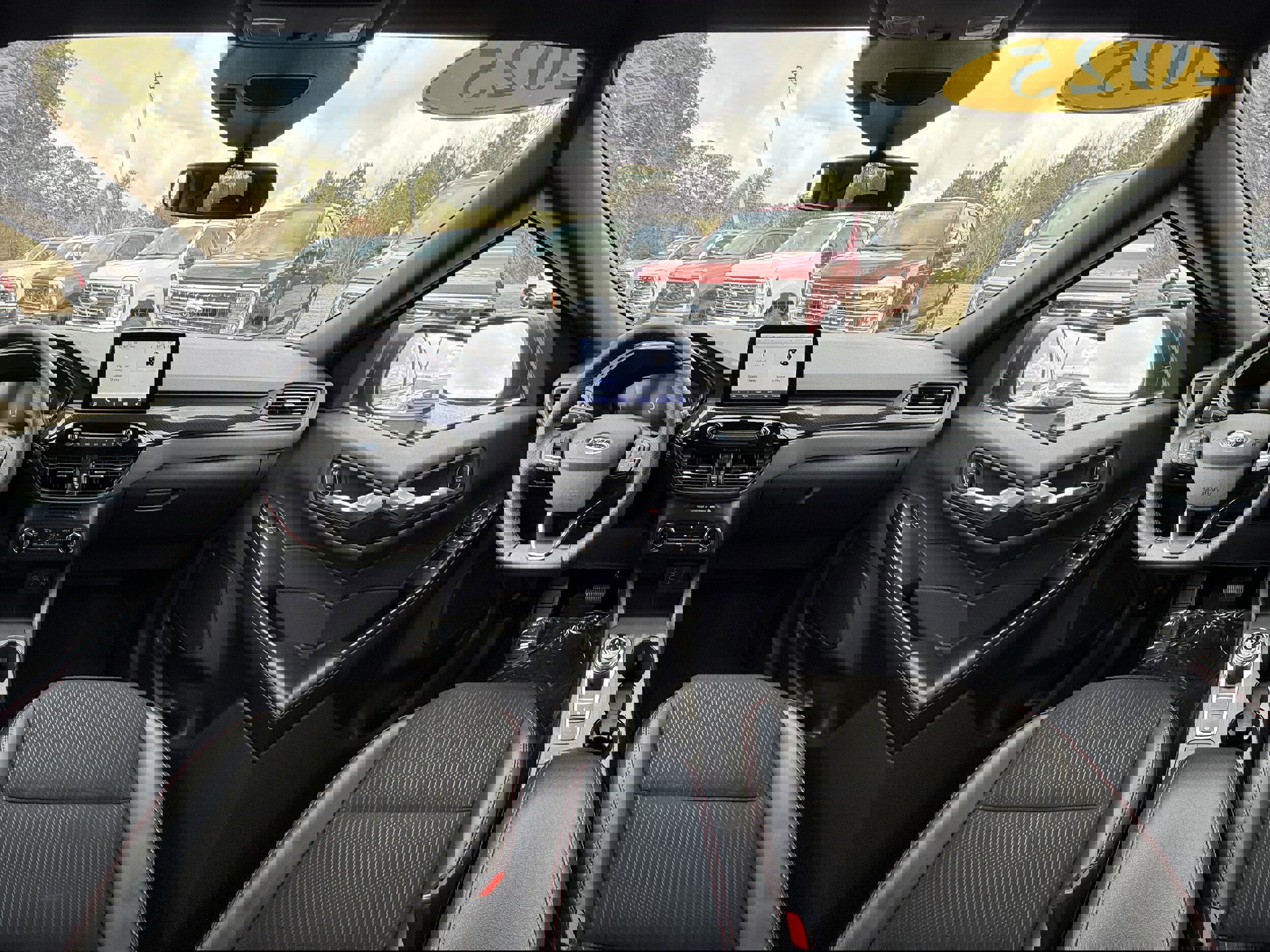 Used 2025 Ford Escape ST-Line image 11