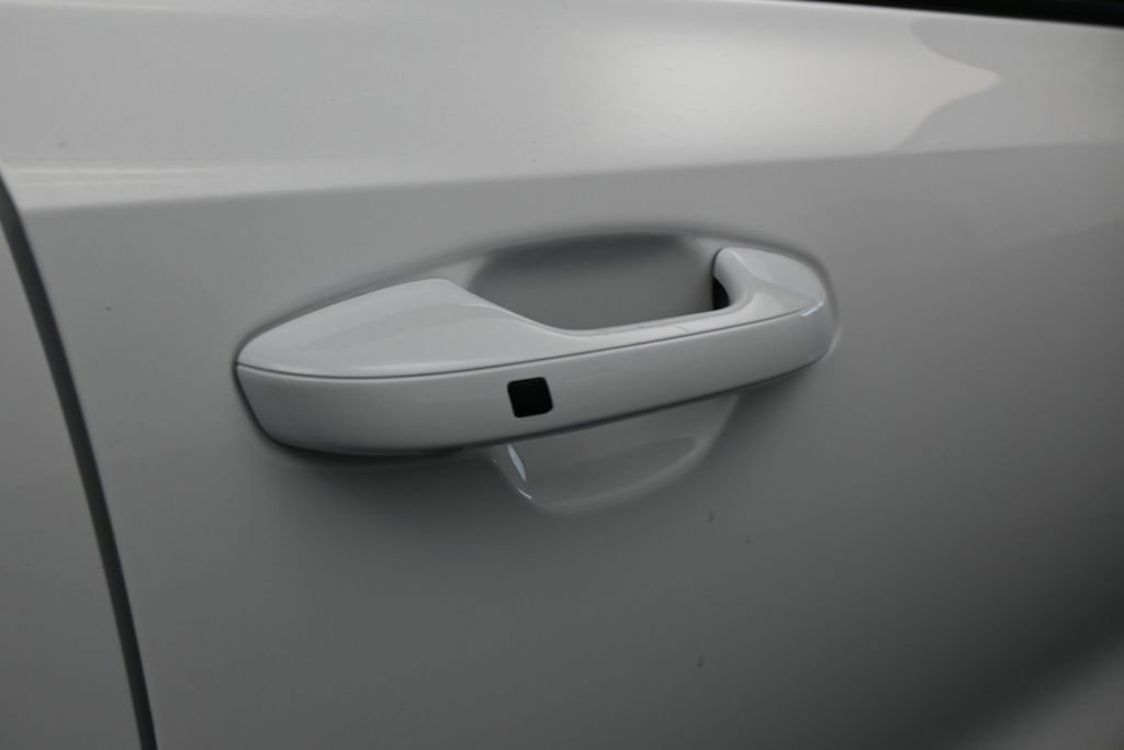 Used 2022 Kia Sorento EX w/ Panoramic Sunroof Package FWD image 43