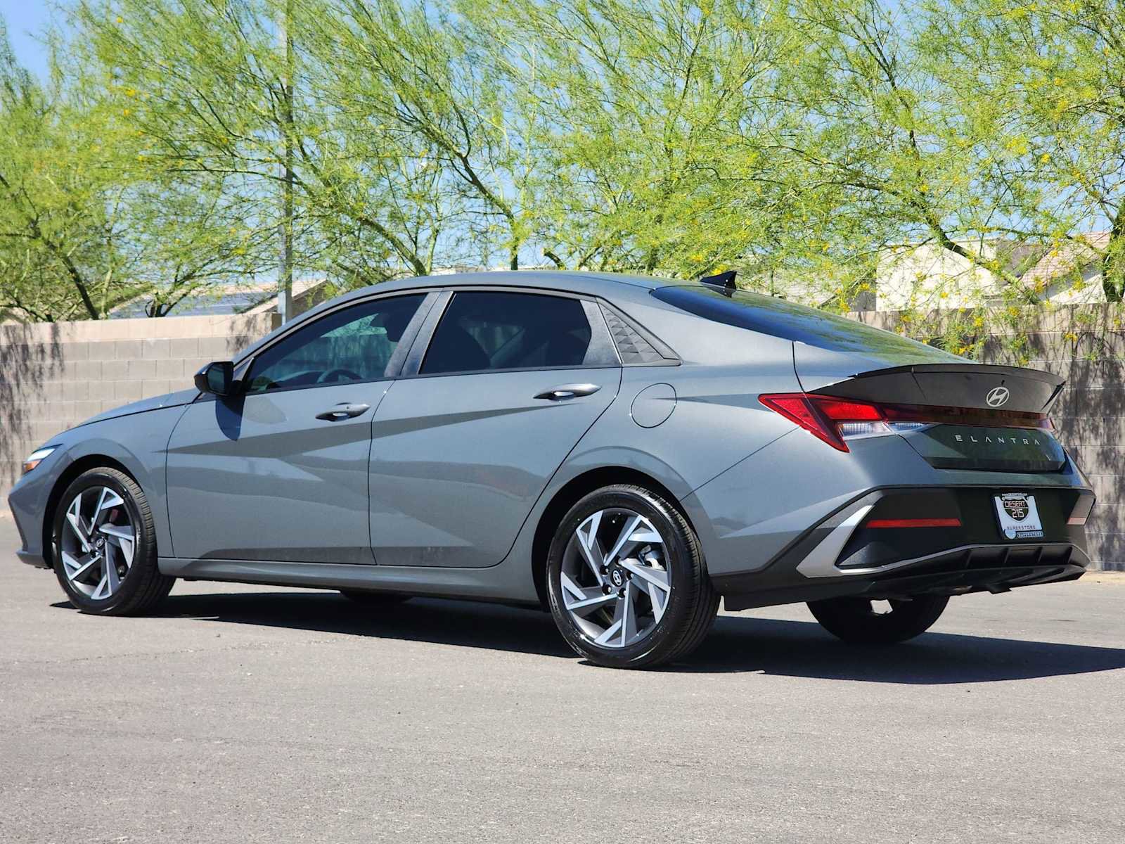 Used 2025 Hyundai Elantra Sport image 26