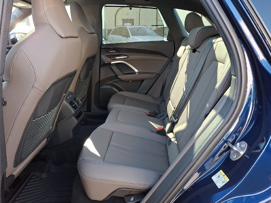 Certified 2025 Audi Q5 Premium Plus w/ Premium Plus AWD/4WD image 10