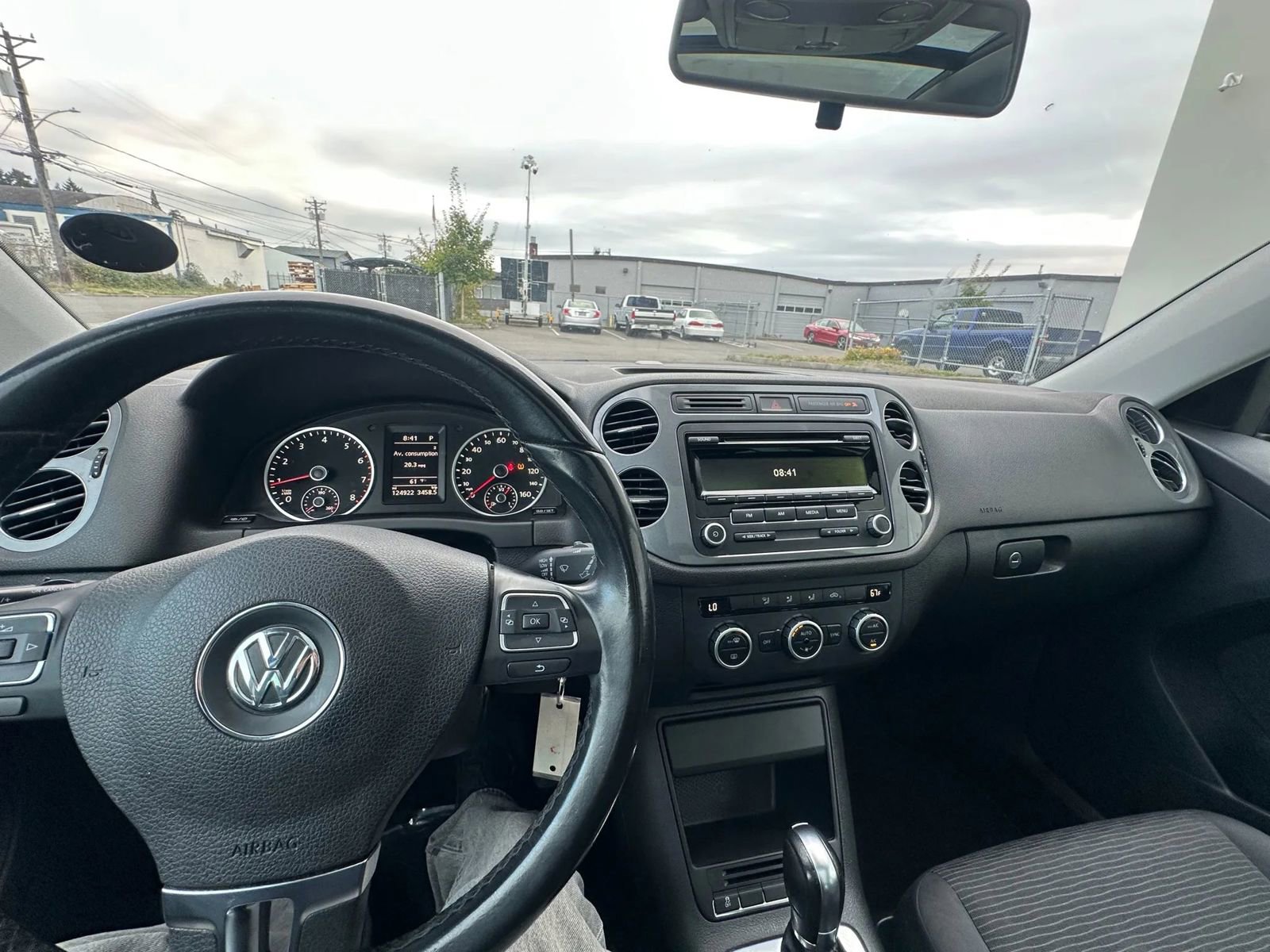 Used 2013 Volkswagen Tiguan S image 14