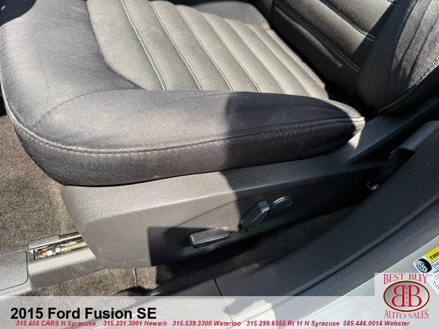 Used 2015 Ford Fusion SE FWD image 16