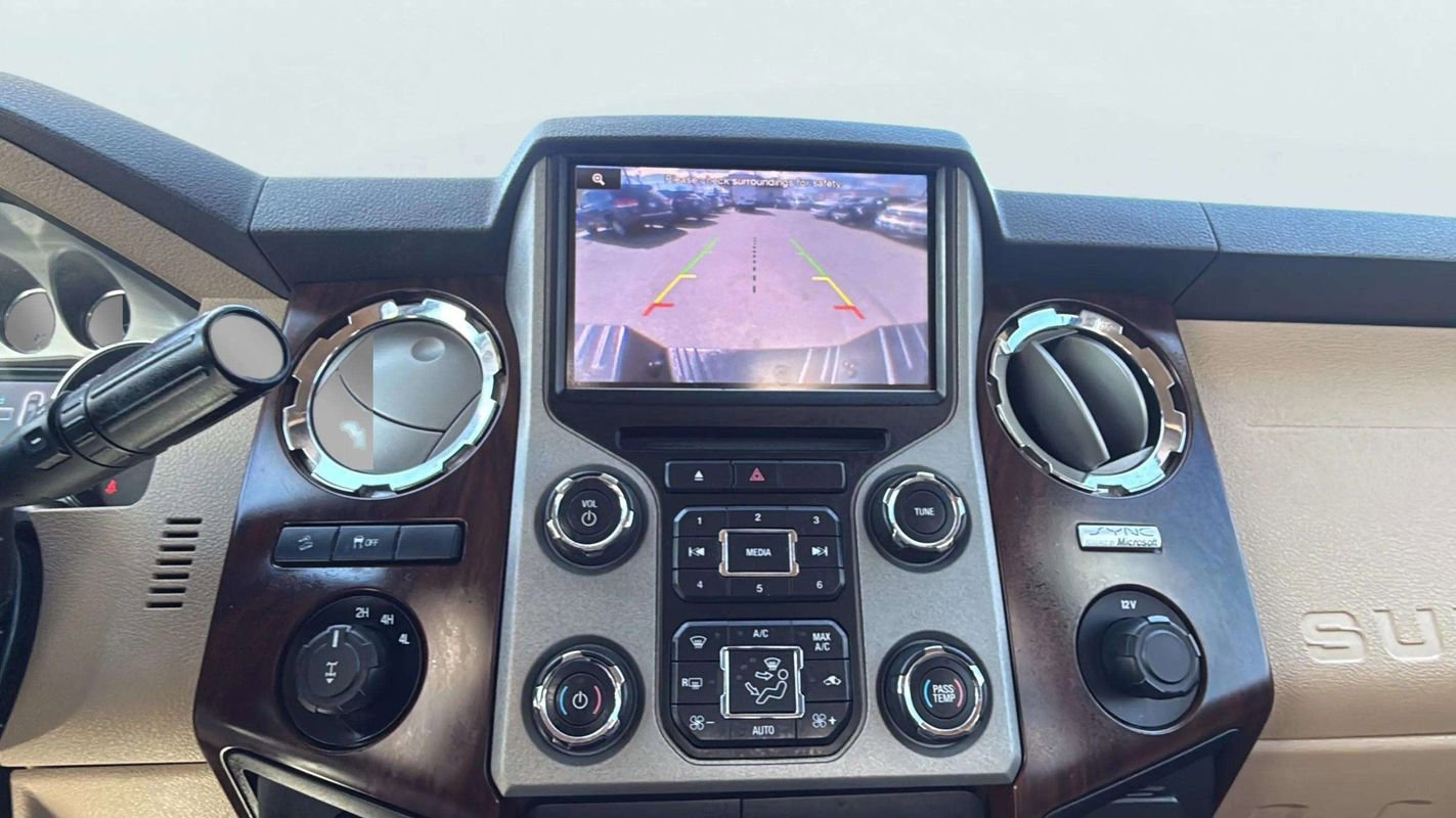 Used 2013 Ford F250 Lariat w/ Lariat Interior Pkg image 10