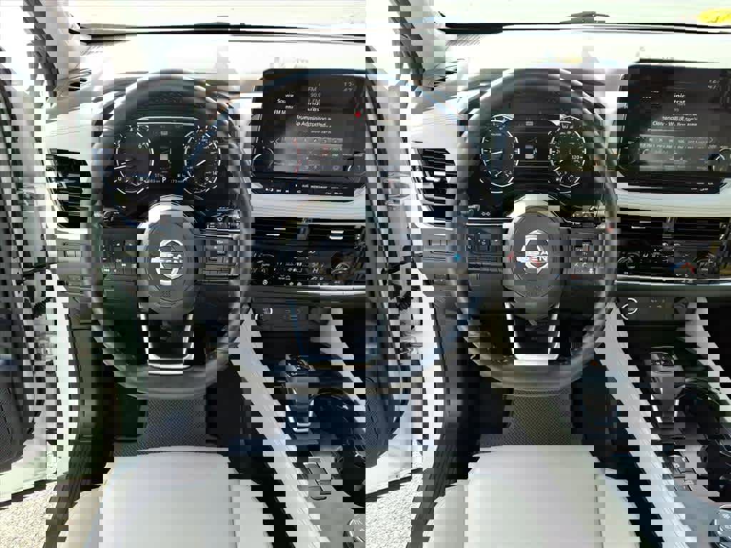 Certified 2023 Nissan Rogue SL w/ SL Premium Package image 14