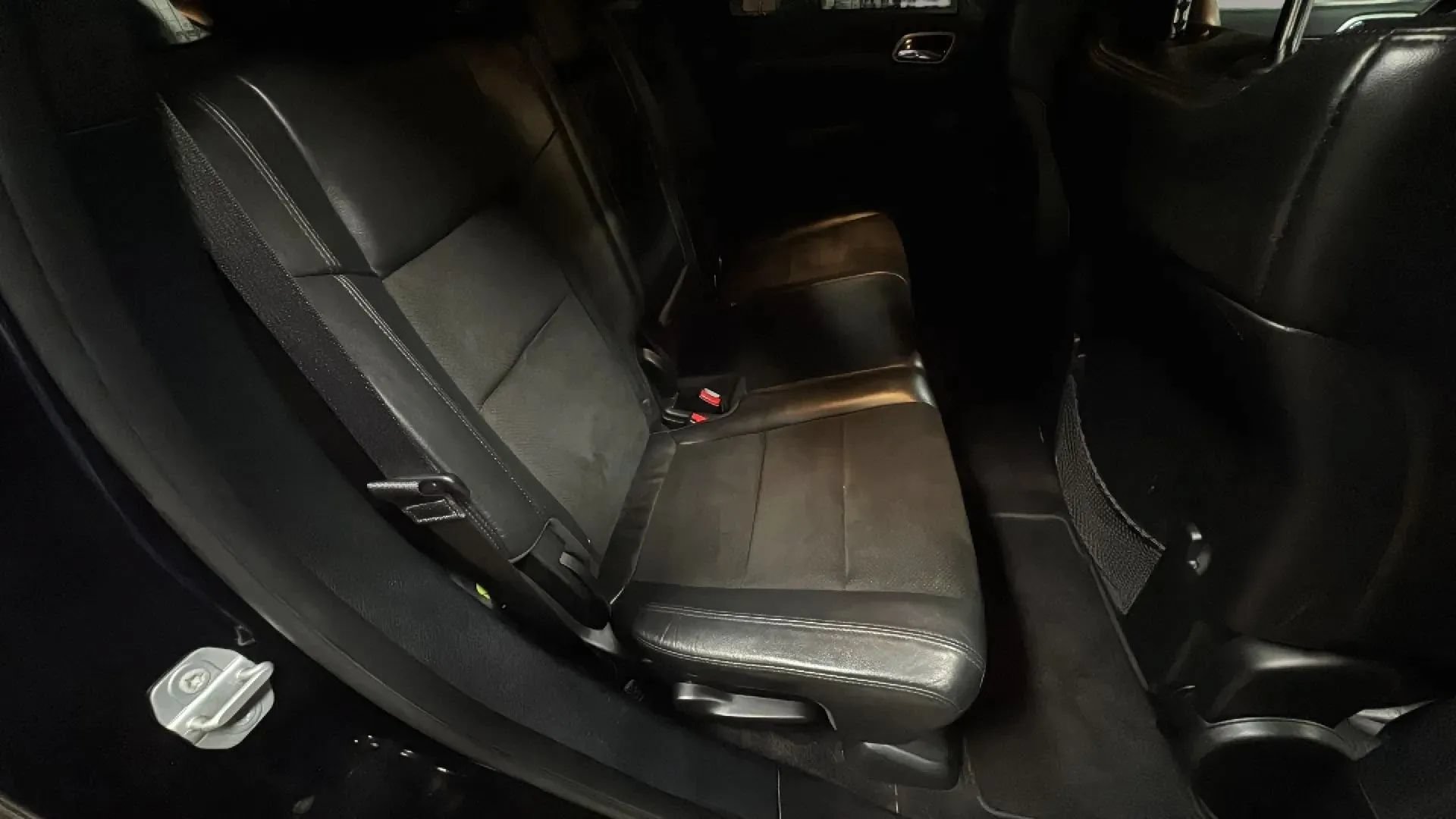 Used 2018 Jeep Grand Cherokee Altitude AWD/4WD image 17