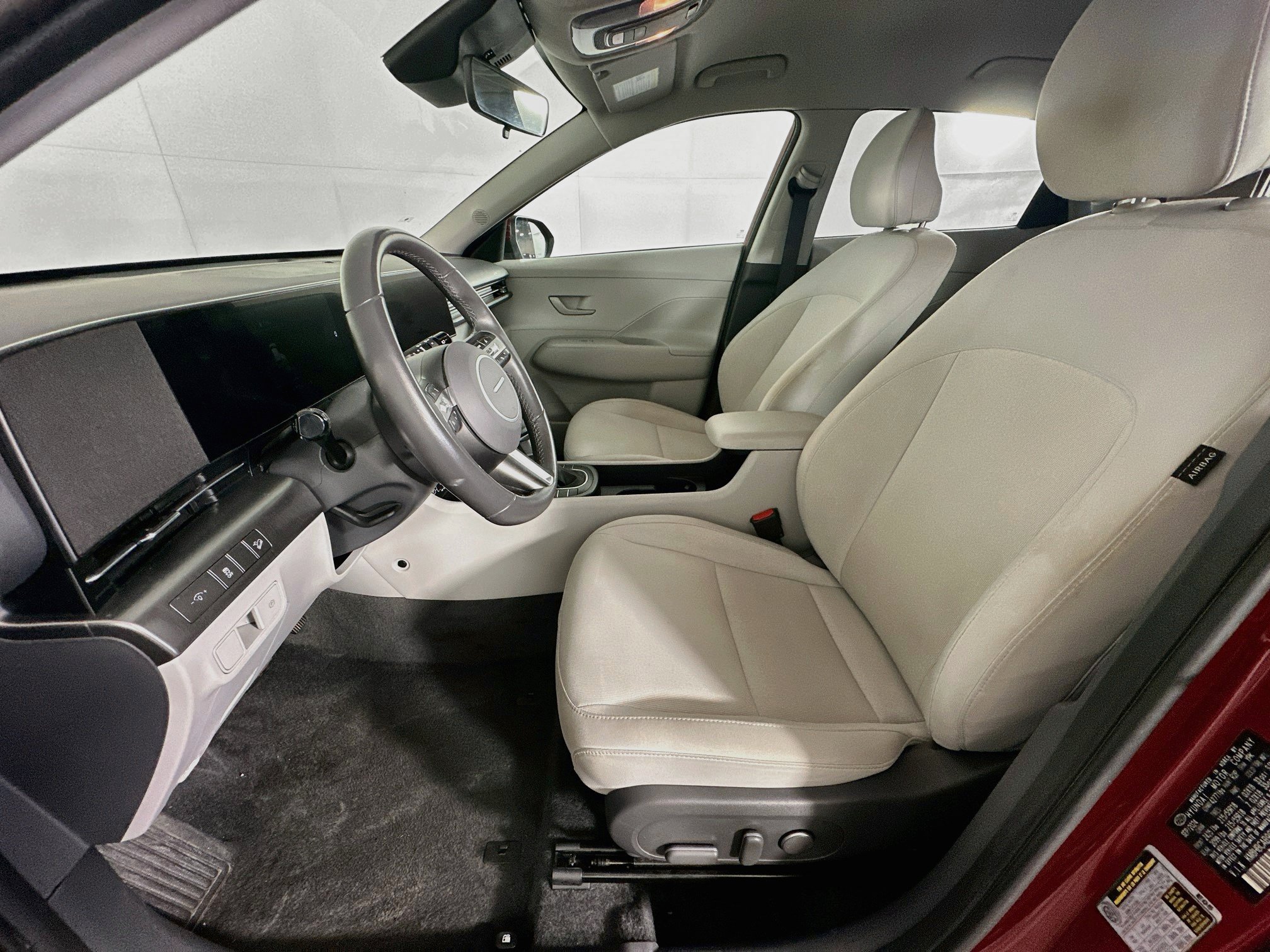 Used 2025 Hyundai Kona SEL AWD/4WD image 13