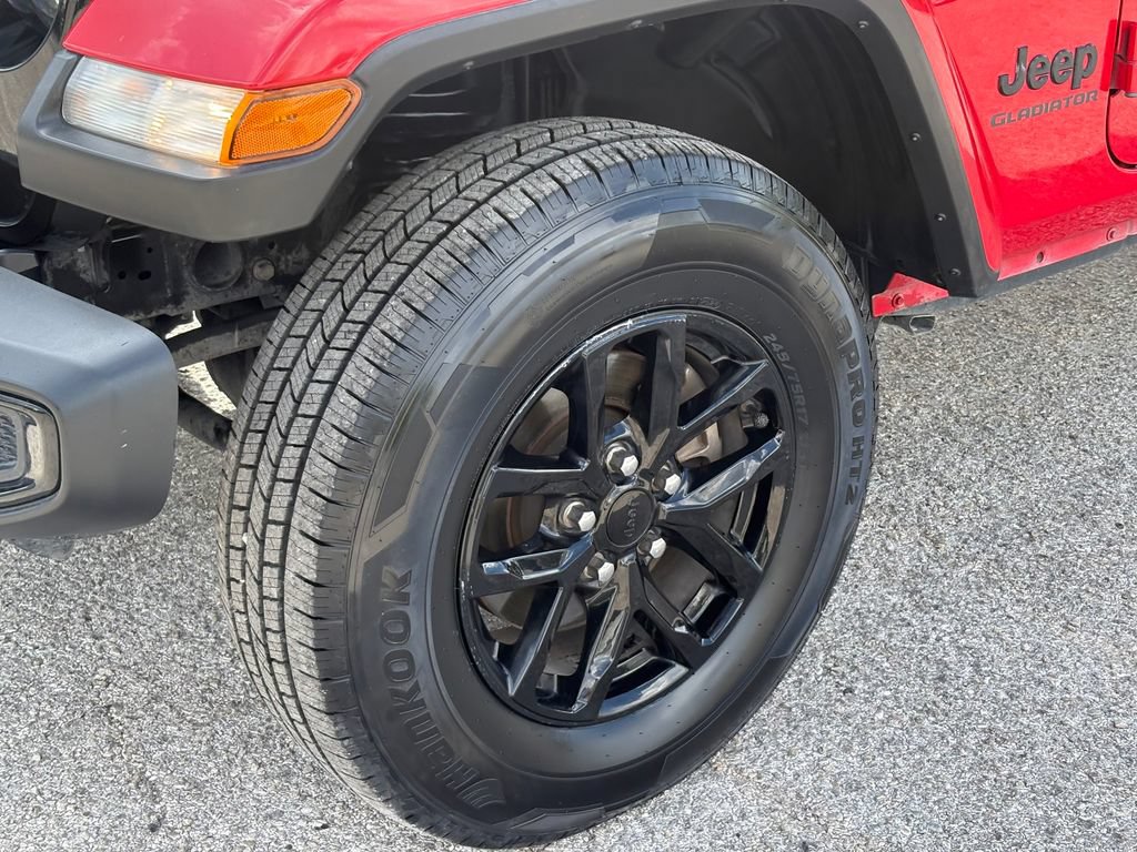 Used 2022 Jeep Gladiator Sport AWD/4WD image 9