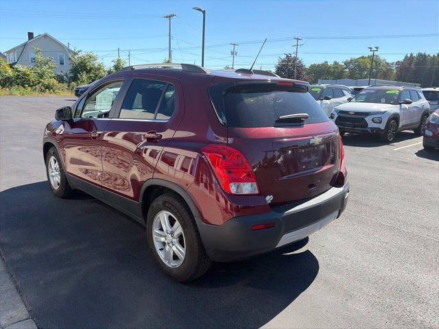 Used 2016 Chevrolet Trax LT w/ LT Convenience Package FWD image 8