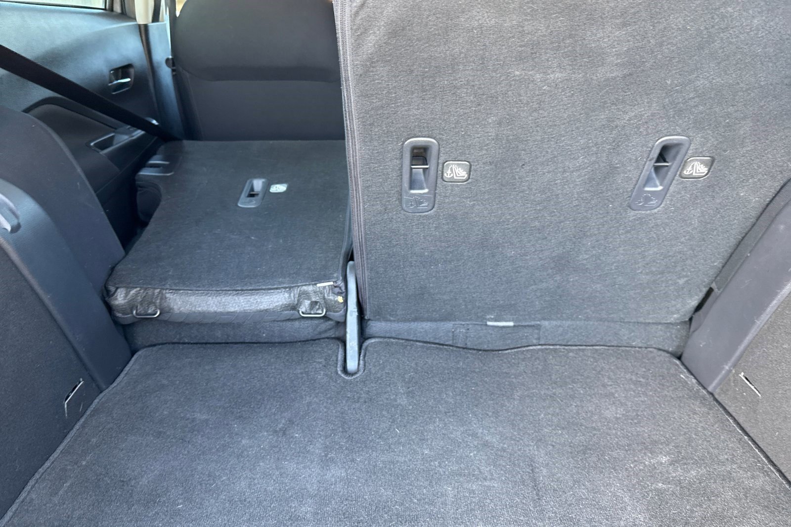 Used 2023 Nissan Kicks SV FWD image 32