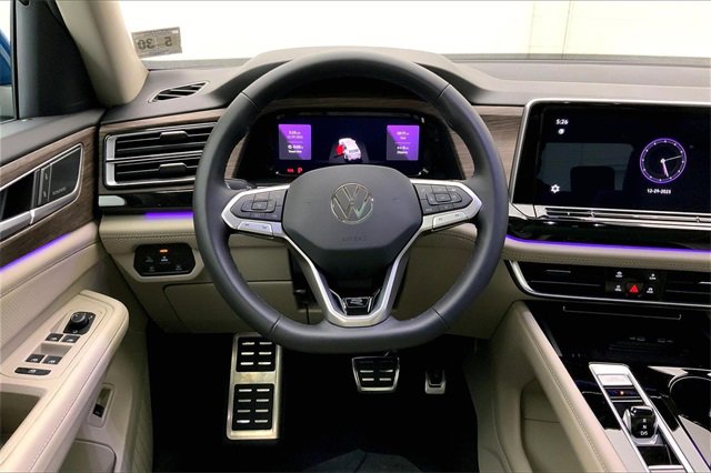 Used 2025 Volkswagen Atlas SEL Premium R-Line image 5