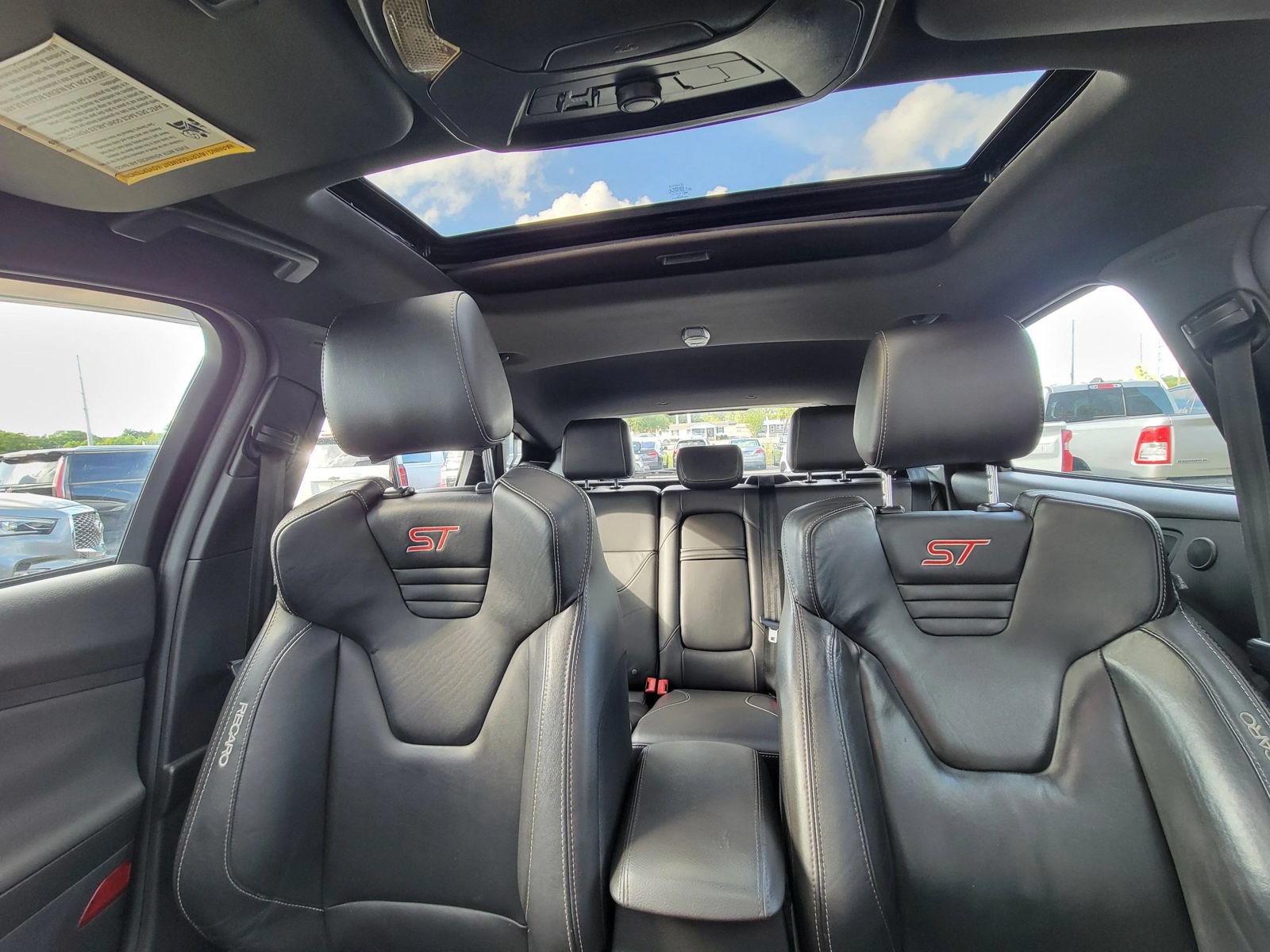 Used 2016 Ford Focus ST w/ Equipment Group 402A FWD image 16