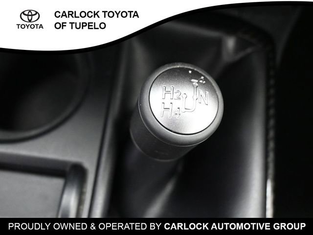 Used 2020 Toyota 4Runner TRD Off-Road AWD/4WD image 17