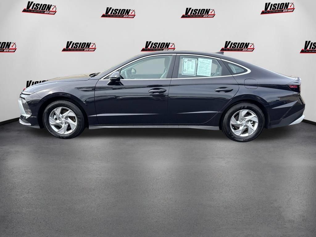 New 2026 Hyundai Sonata SE FWD image 2