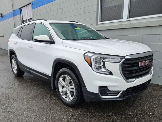 Used 2022 GMC Terrain SLE w/ Driver Convenience Package AWD/4WD image 3