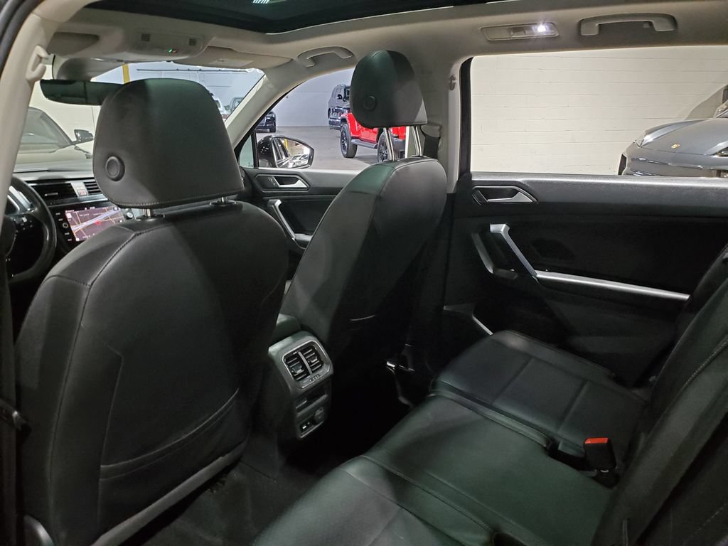 Used 2020 Volkswagen Tiguan SEL FWD image 23