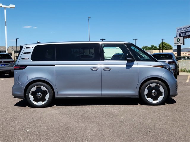 New 2025 Volkswagen ID. Buzz Pro S image 2