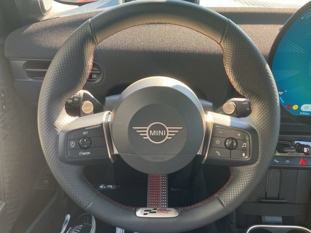 Used 2025 MINI Cooper S FWD image 17