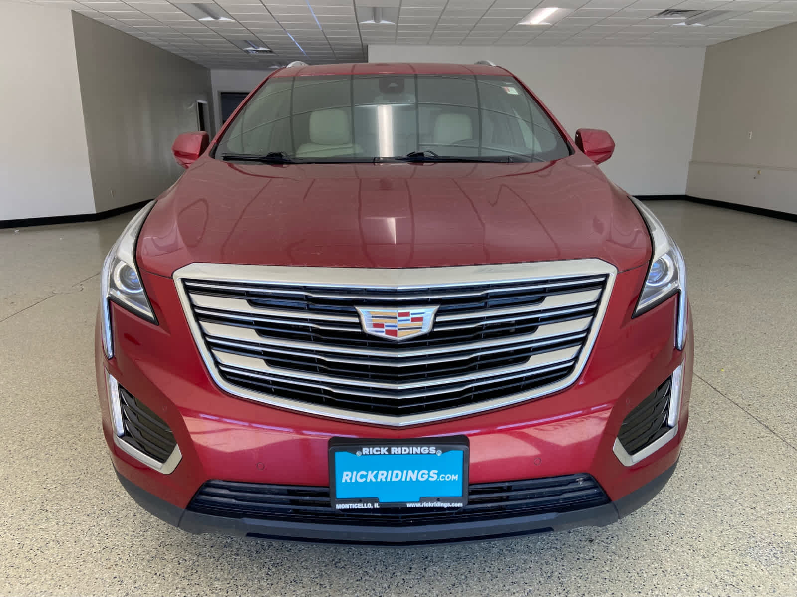 Used 2019 Cadillac XT5 Luxury image 3