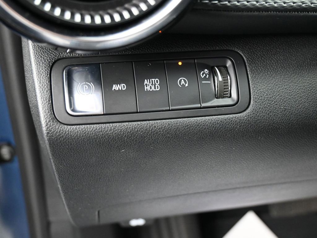 Used 2025 Chevrolet Equinox LT AWD/4WD image 26