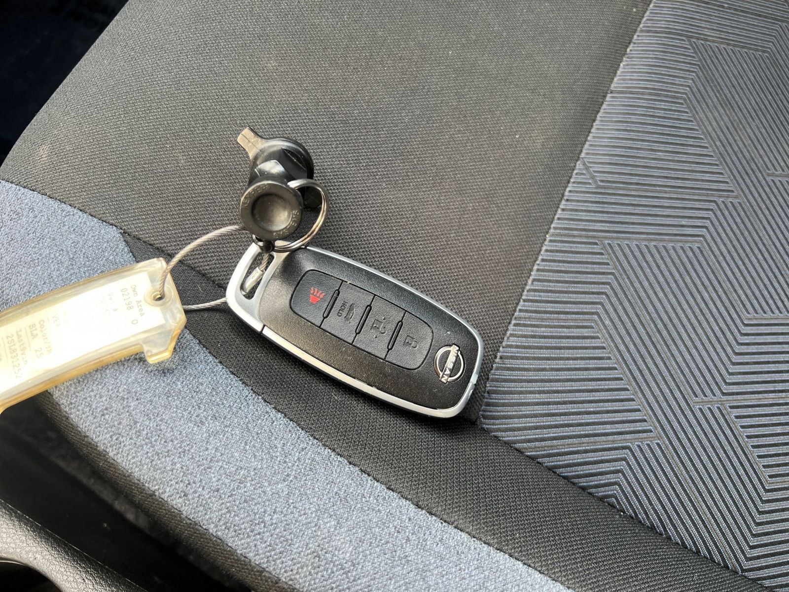 Used 2025 Nissan Versa SV FWD image 21