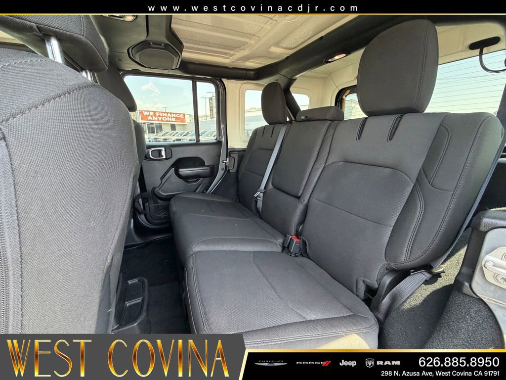 Used 2023 Jeep Wrangler Unlimited AWD/4WD image 21