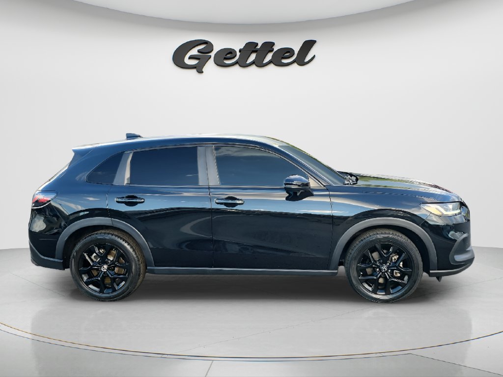 Used 2025 Honda HR-V Sport image 4