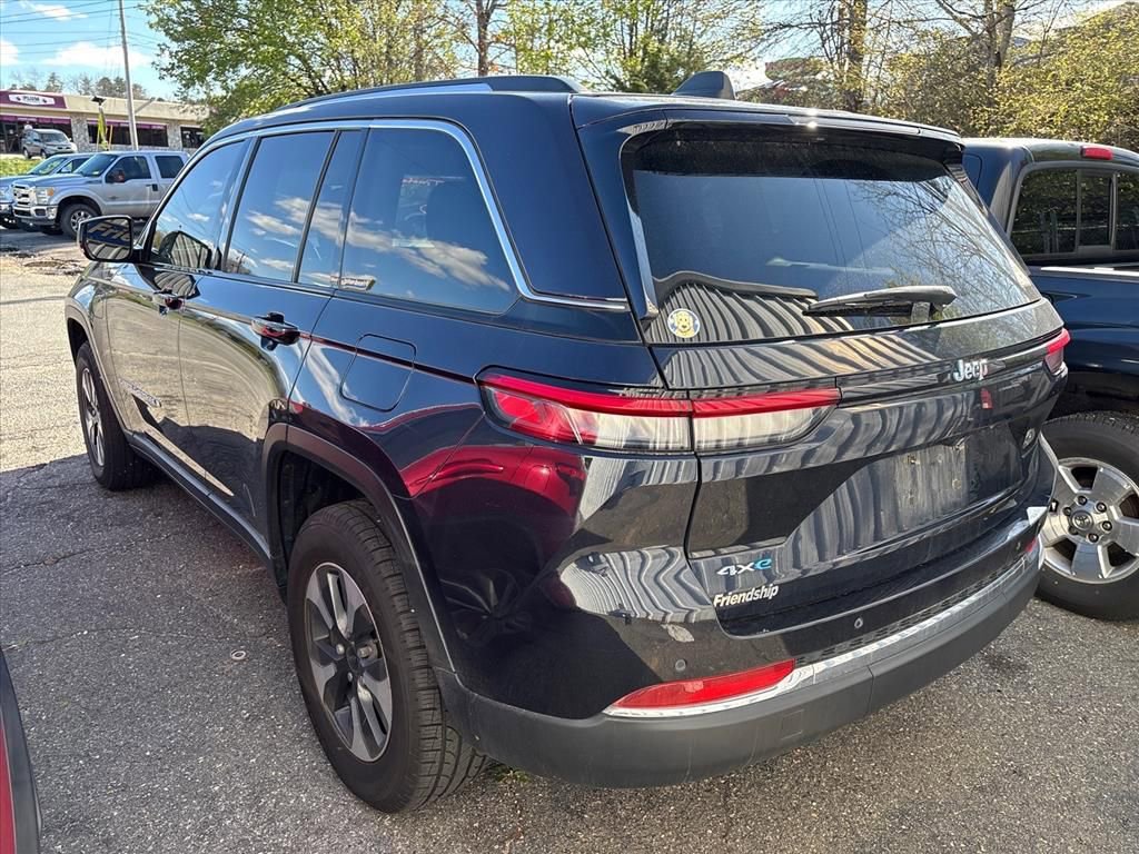 Used 2022 Jeep Grand Cherokee Limited 4xe image 9