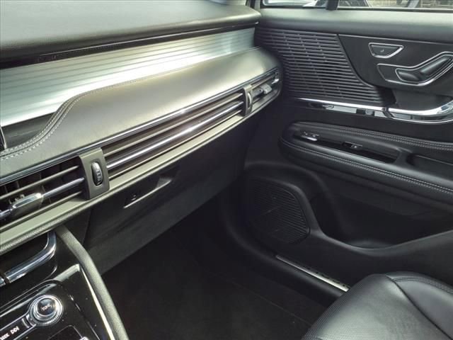 Certified 2021 Lincoln Corsair AWD w/ Equipment Group 101A image 19