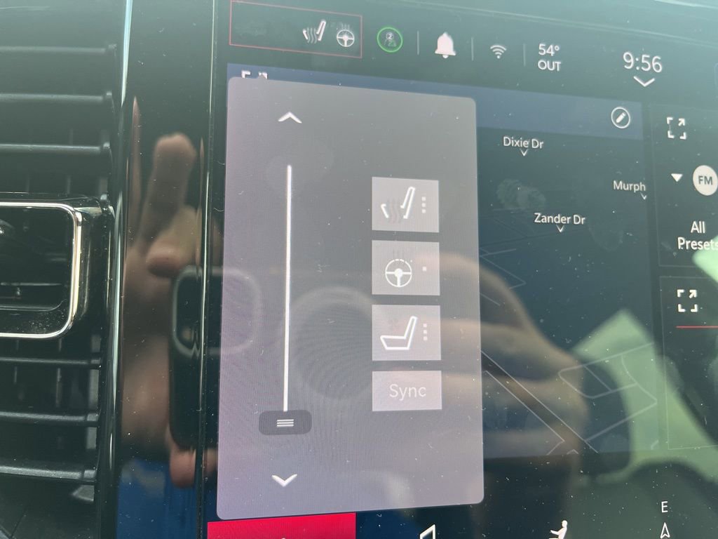 Used 2023 Dodge Durango GT image 40