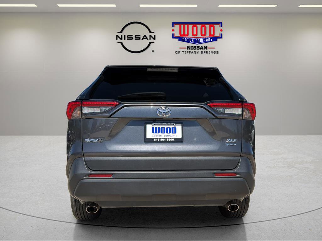 Used 2025 Toyota RAV4 XLE image 3