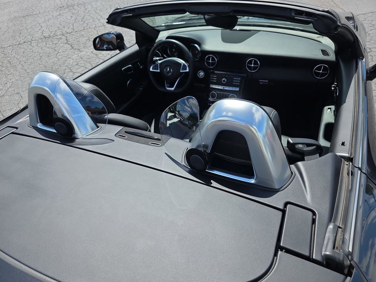 Used 2019 Mercedes-Benz SLC 300 image 7